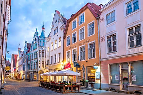 Meriton Old Town Garden Hotel