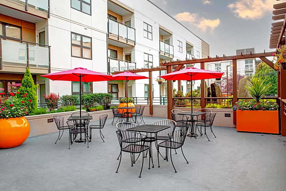 Hampton Inn By Hilton And Suites Seattle-Downtown