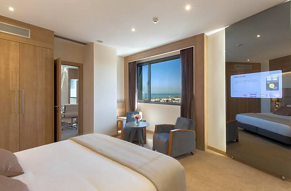 Lamaraz Hotels