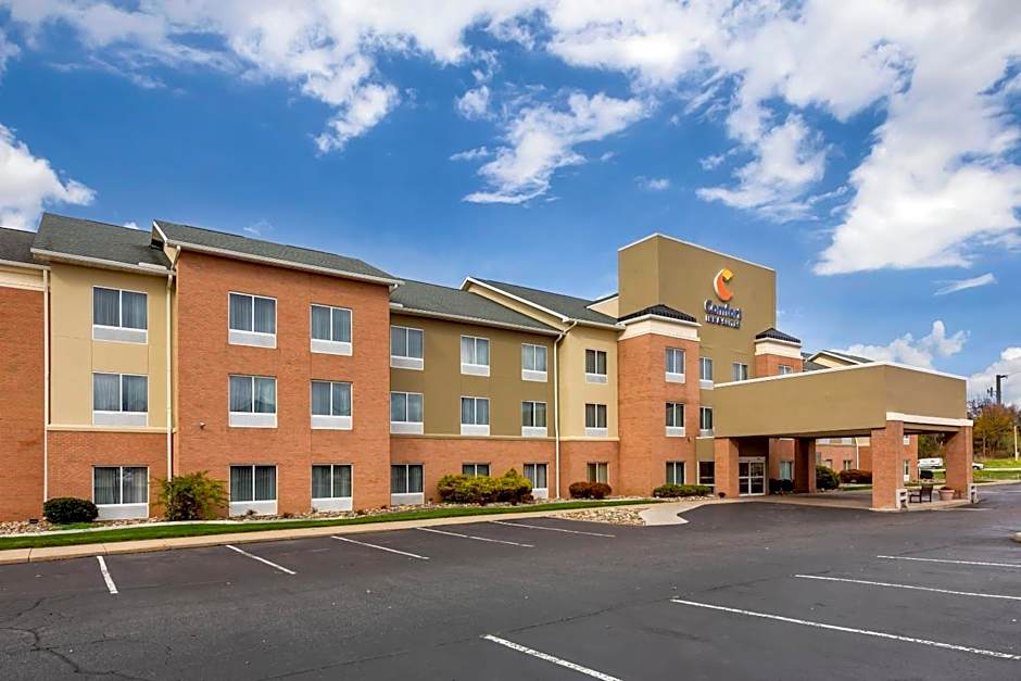Comfort Inn & Suites Akron South