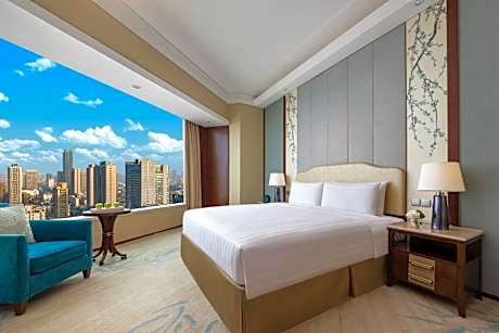 Horizon Premier King Room