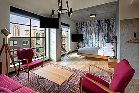 Suite, 1 King, Sofa bed, City view