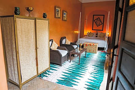 Deluxe Double Room with Extra Bed