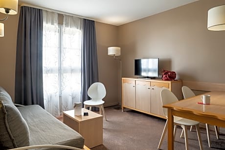 APARTMENT CAPACITY 4