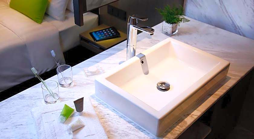 Hotel Ease Tsuen Wan