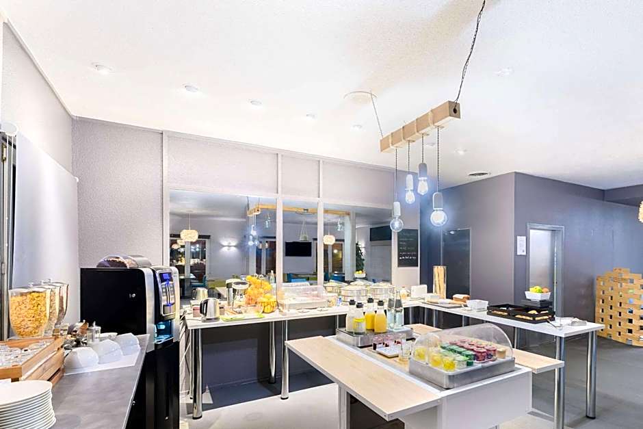 Kyriad Lille Gare - Grand Palais