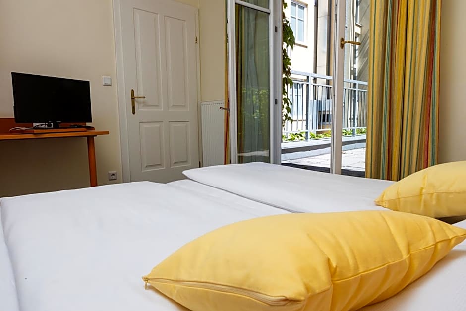 Suite Hotel 900m zur Oper