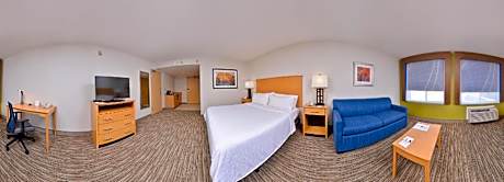 1 King Standard Communications Accessible Trans Shower