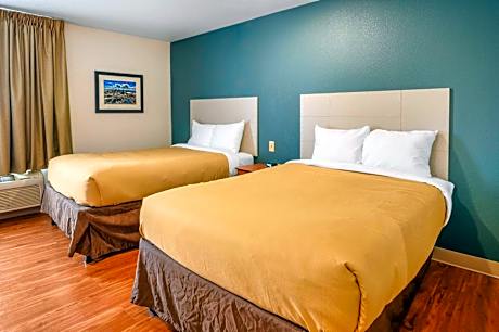 Double Room with Two Double Beds - Non-Smoking