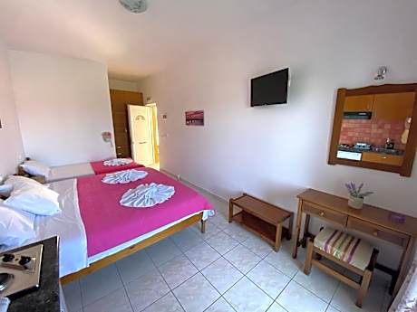 Triple Room with Sea View