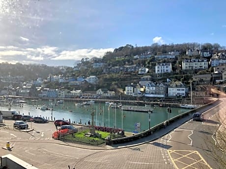 Bridgeside Guest House