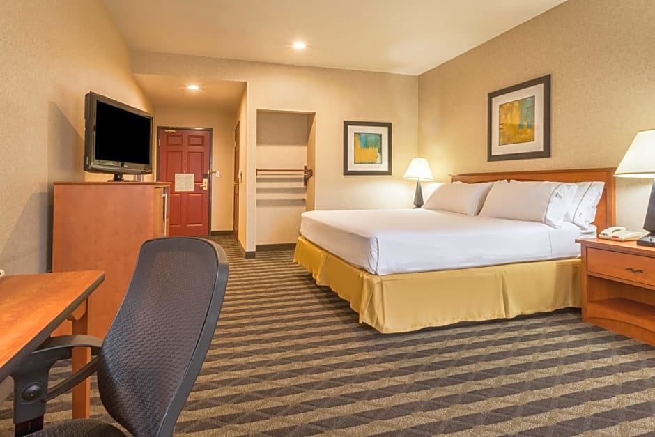 Holiday Inn Express Hotel & Suites Manteca