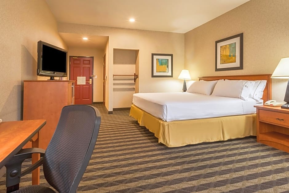 Holiday Inn Express Hotel & Suites Manteca, an IHG Hotel