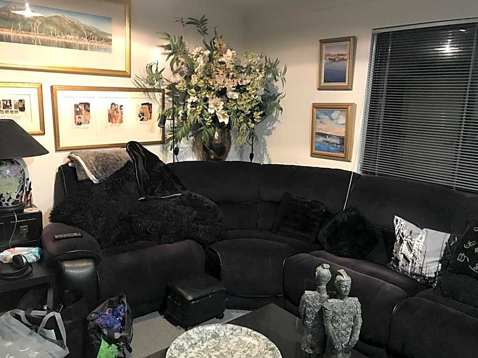 Bob Brown Room Art House
