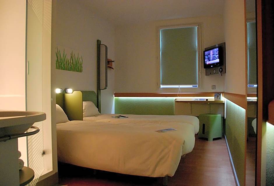 Ibis Budget Roanne Hotel