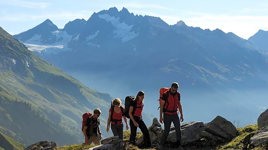 Berghotel Gadmer Lodge - dein Zuhause in den Bergen am Sustenpass im Berner Oberland