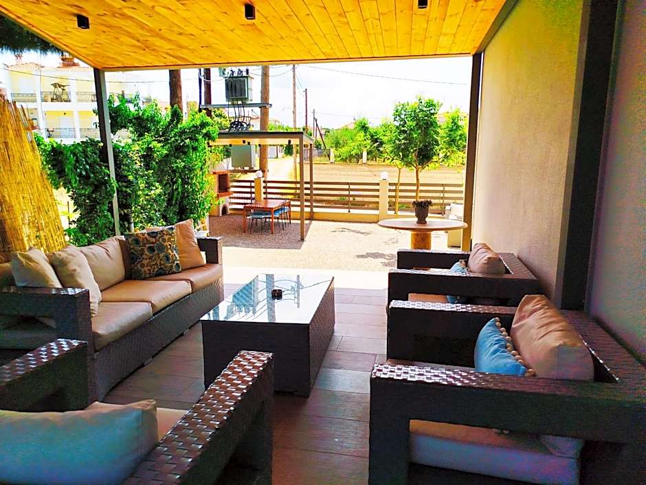 Theano Luxury Suites Nikiti