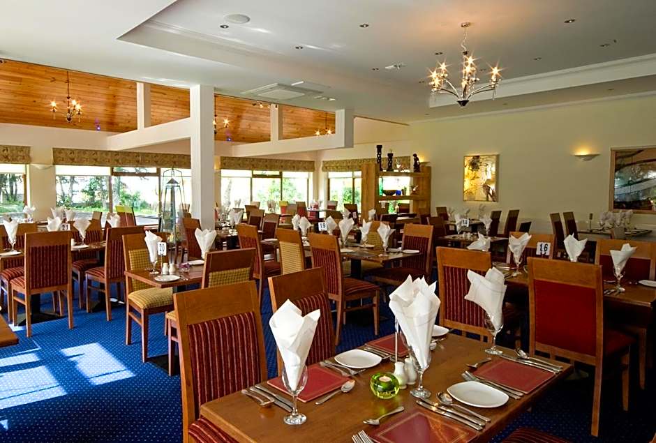 Beach Hotel & Restaurant