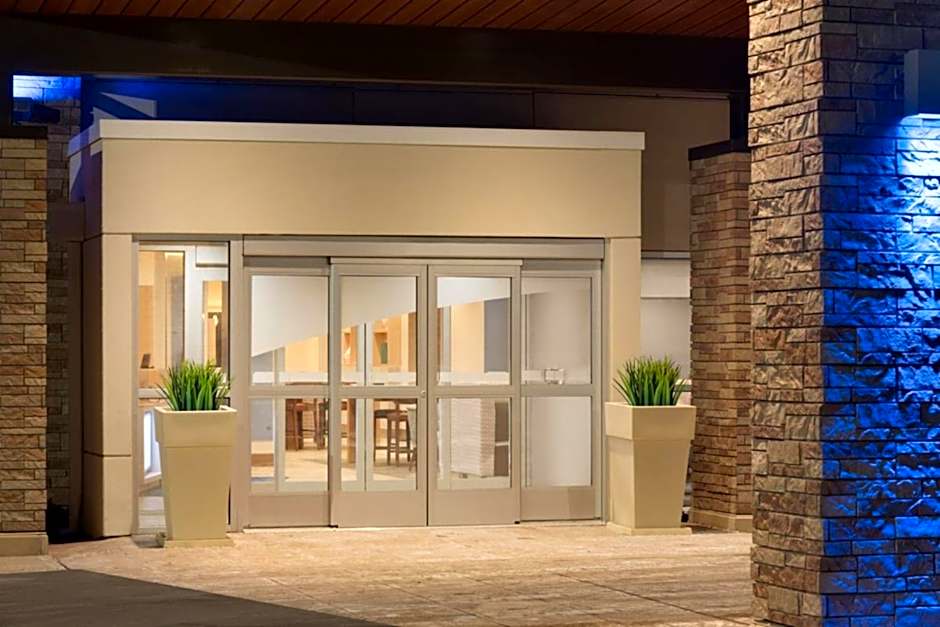 Holiday Inn Express Fayetteville-Fort Bragg