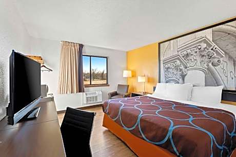 King Studio Suite - Non-Smoking