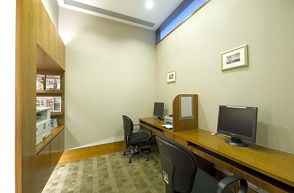 Bishop Lei International House