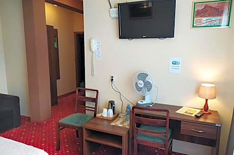 Basic Triple Room