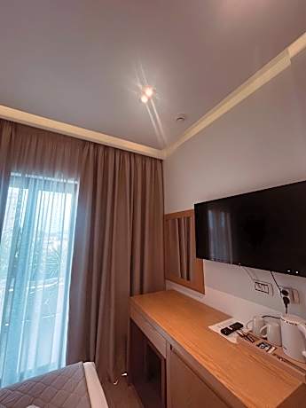 Hotel Sole - Alojamientos en SARANDE