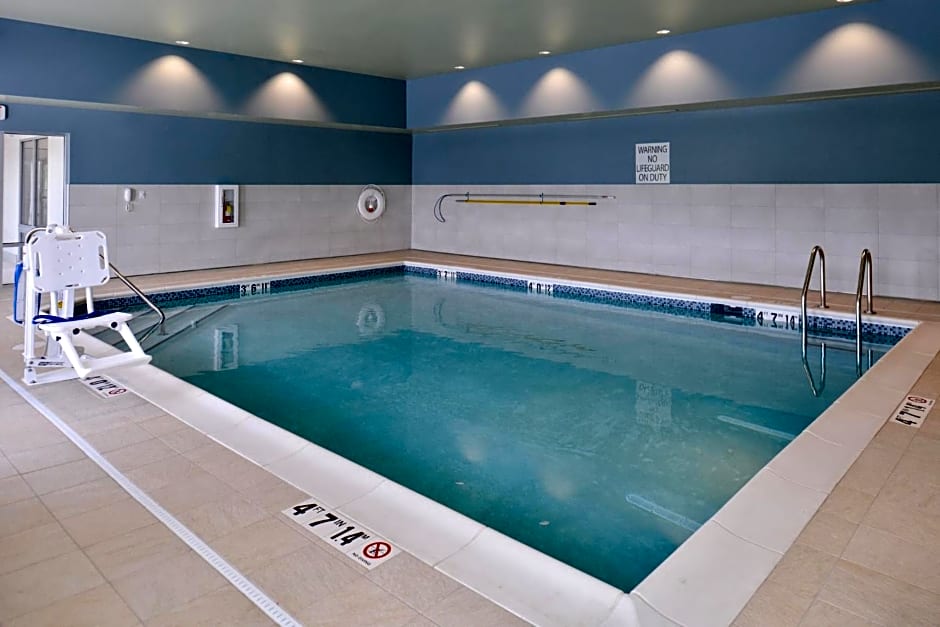 Holiday Inn Express & Suites Omaha Airport By IHG