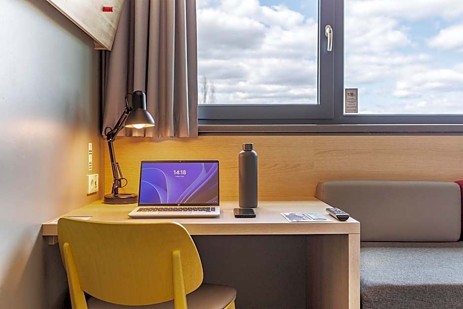 MEININGER Hotel Berlin Airport