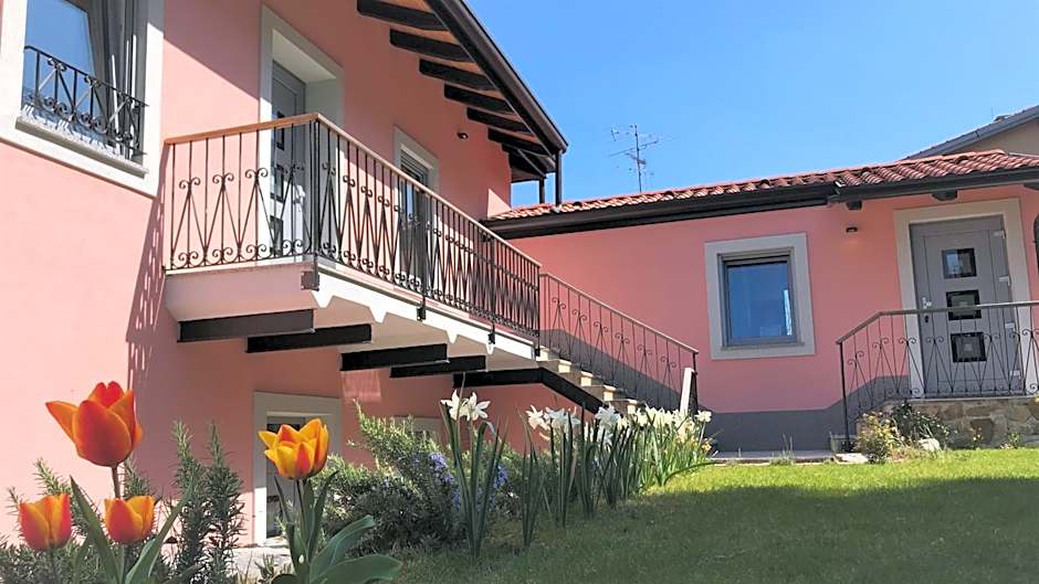 Photo 1 of 50 of Vila Burbonka
