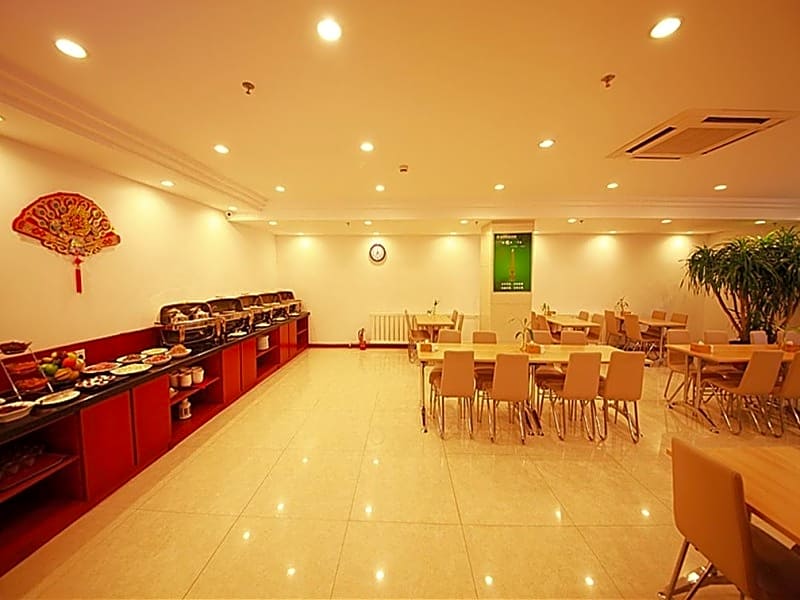 GreenTree Inn Liaoning Dalian Railway Station South Shengli Square Express Hotel