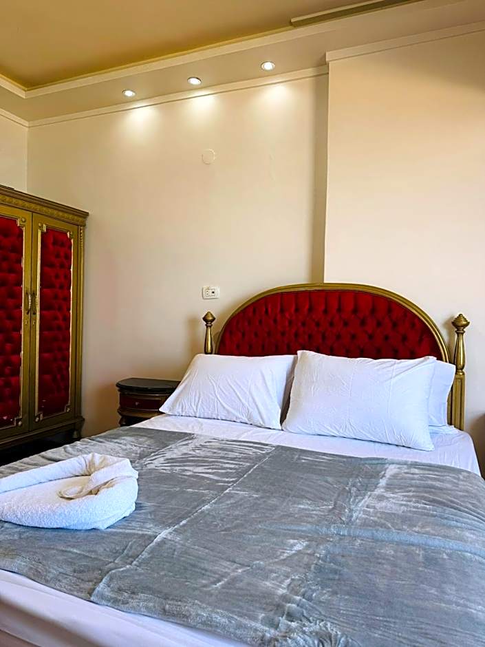 ALEX HOMES - Stanley Cozy Apartments with Direct Sea View