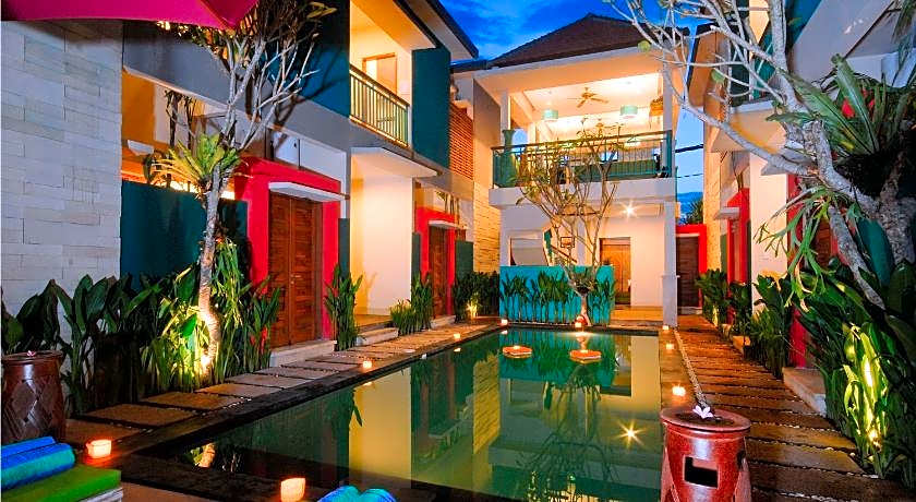 The Green Zhurga Suites