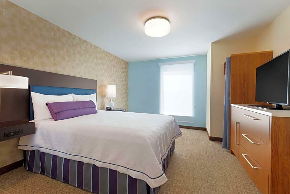 Home2 Suites By Hilton Milwaukee Airport, WI