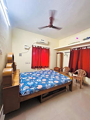 Sri Madhurakaliamman guest house