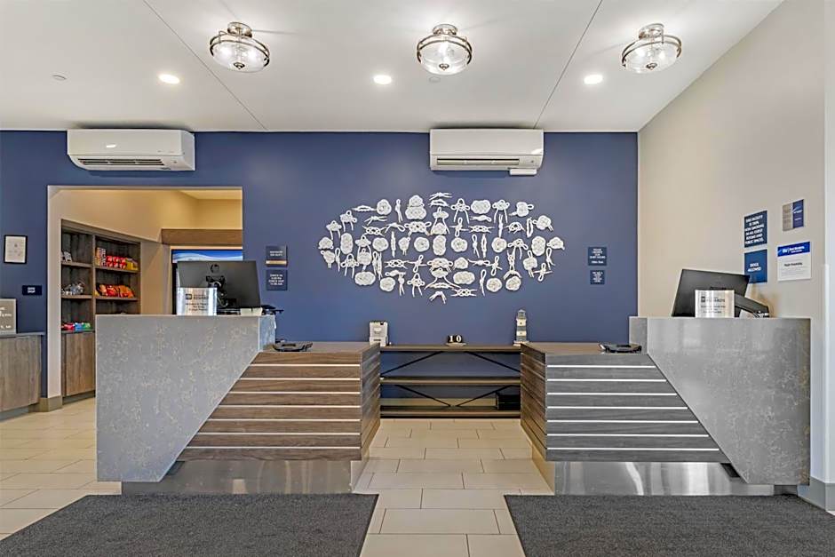 Best Western Plus Marquette Hotel & Suites