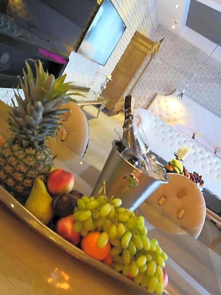 Hotel Ramka & Restaurant & Wine Bar