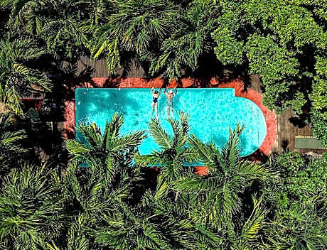 Selina Puerto Escondido