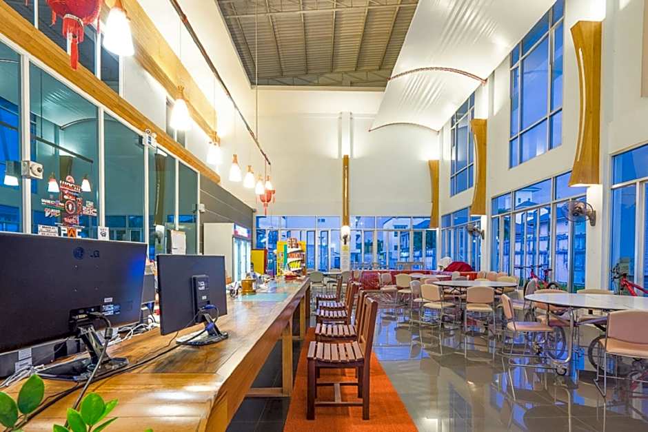 Riverside Hotel (SHA Plus)