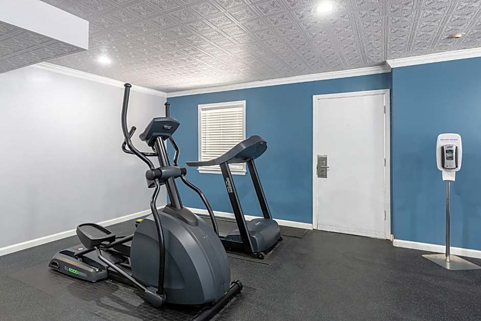 HomeTowne Studios Yuba City Bonanza - Marysville