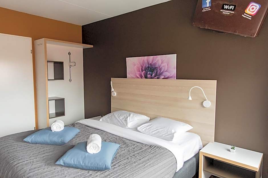 Hotel The Happy Traveler