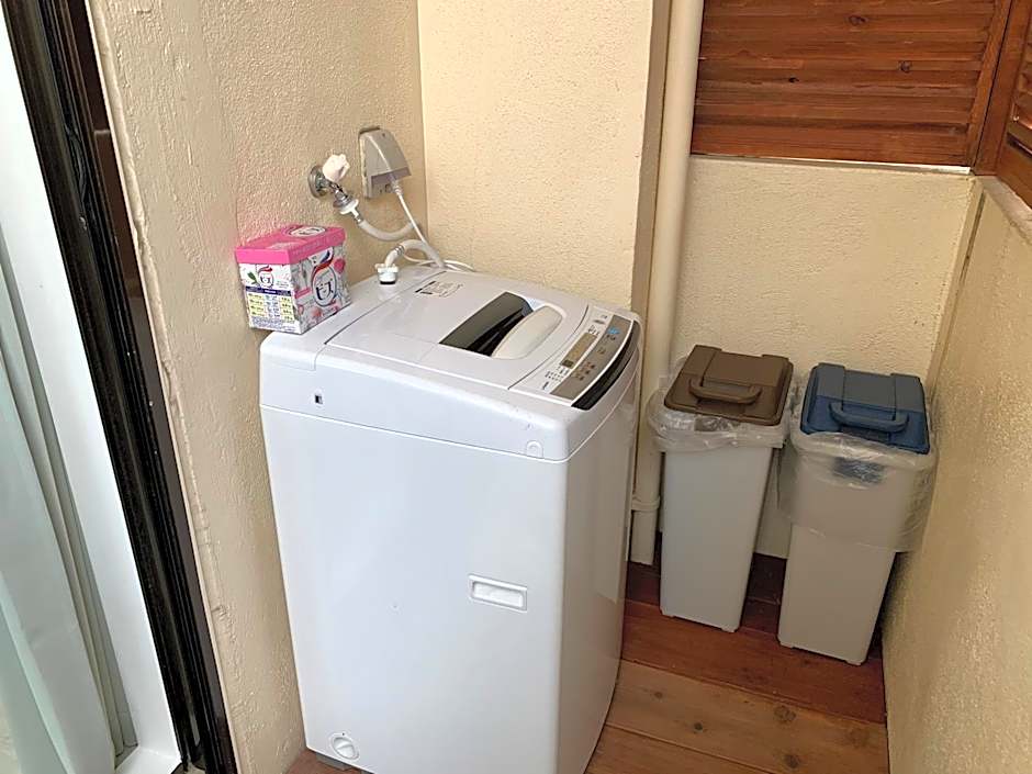 Maximum of 18 people can be rented in one building 3 minutes walk to Tomari Port 10 minutes drive to the airport No parking lot 30 seconds walk from paid parking lot warayunso port city May