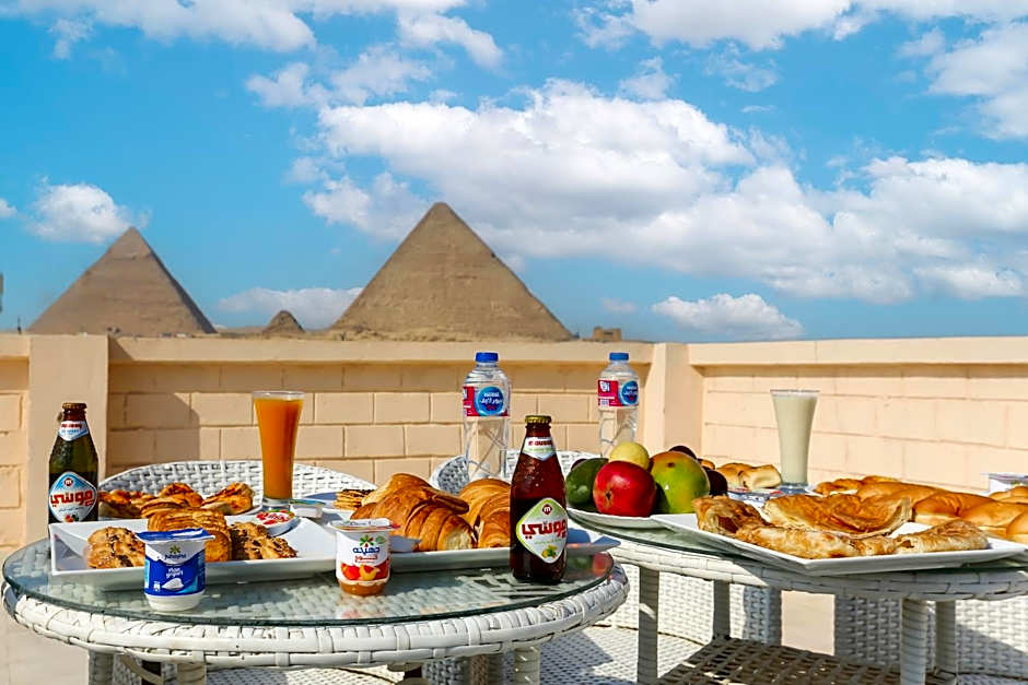 Pyramids Palace INN 5 Minutes from the New Grand Museum