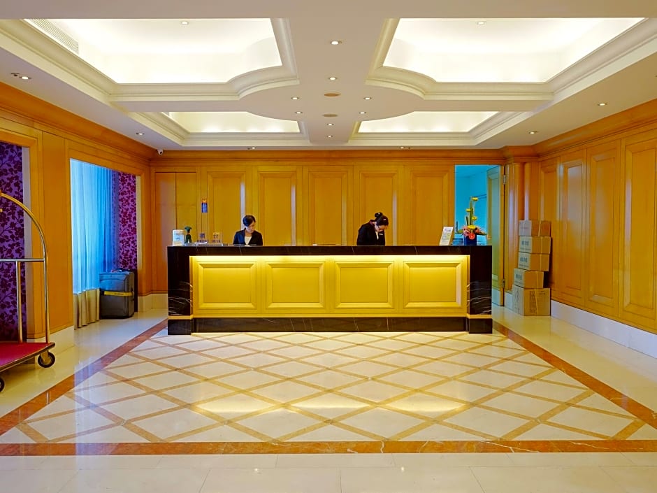 City Suites Gateway Hotel