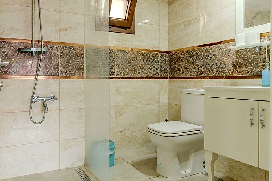 Giritli Rum Meyhanesi & Butik Otel