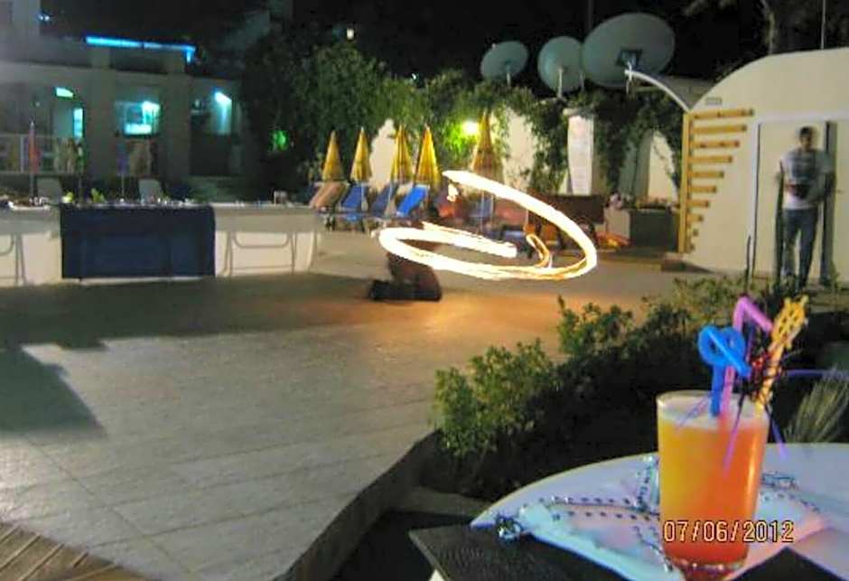 Ant Apart Hotel