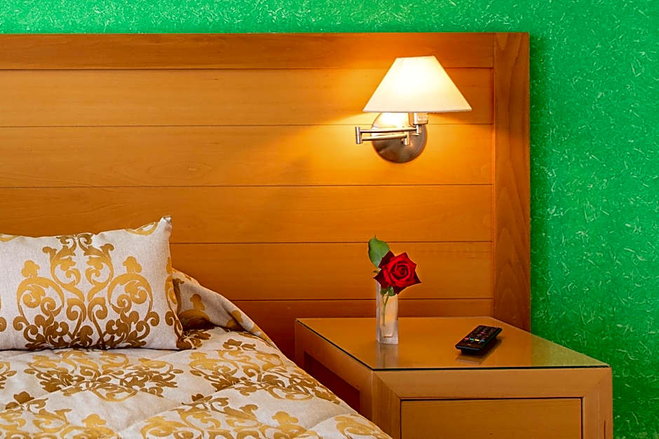 Avra Hotel