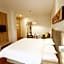 Hanting Hotel Shanghai Longbai Xincun Metro Station