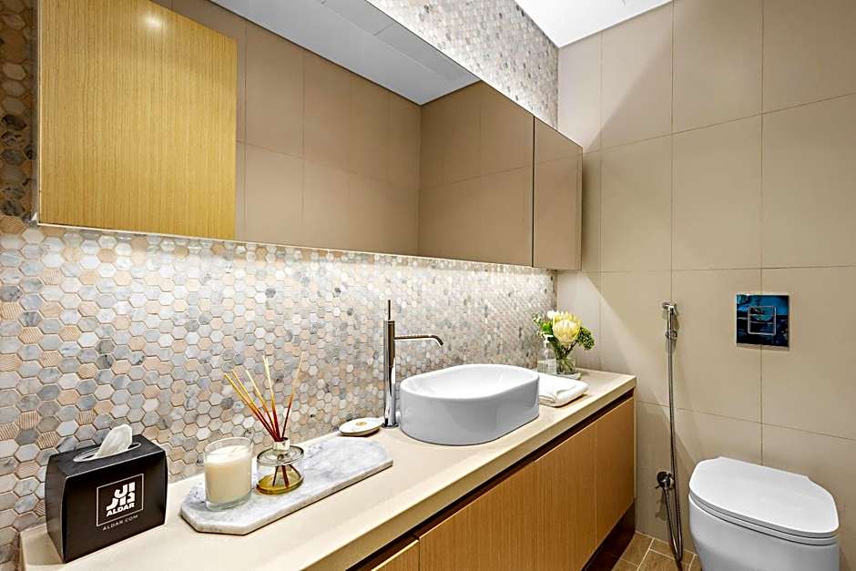 Silkhaus Luxury 1BDR Yas Island with Beach Access