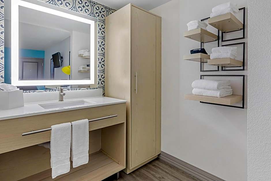 Hillstone Inn Tulare, an Ascend Collection Hotel